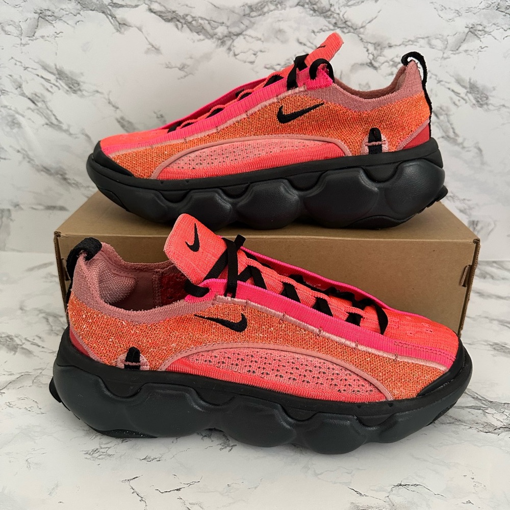Nike Flyknit Bloom Red Stardust Athletic Shoes Running FD2149-600 Womens Size 10